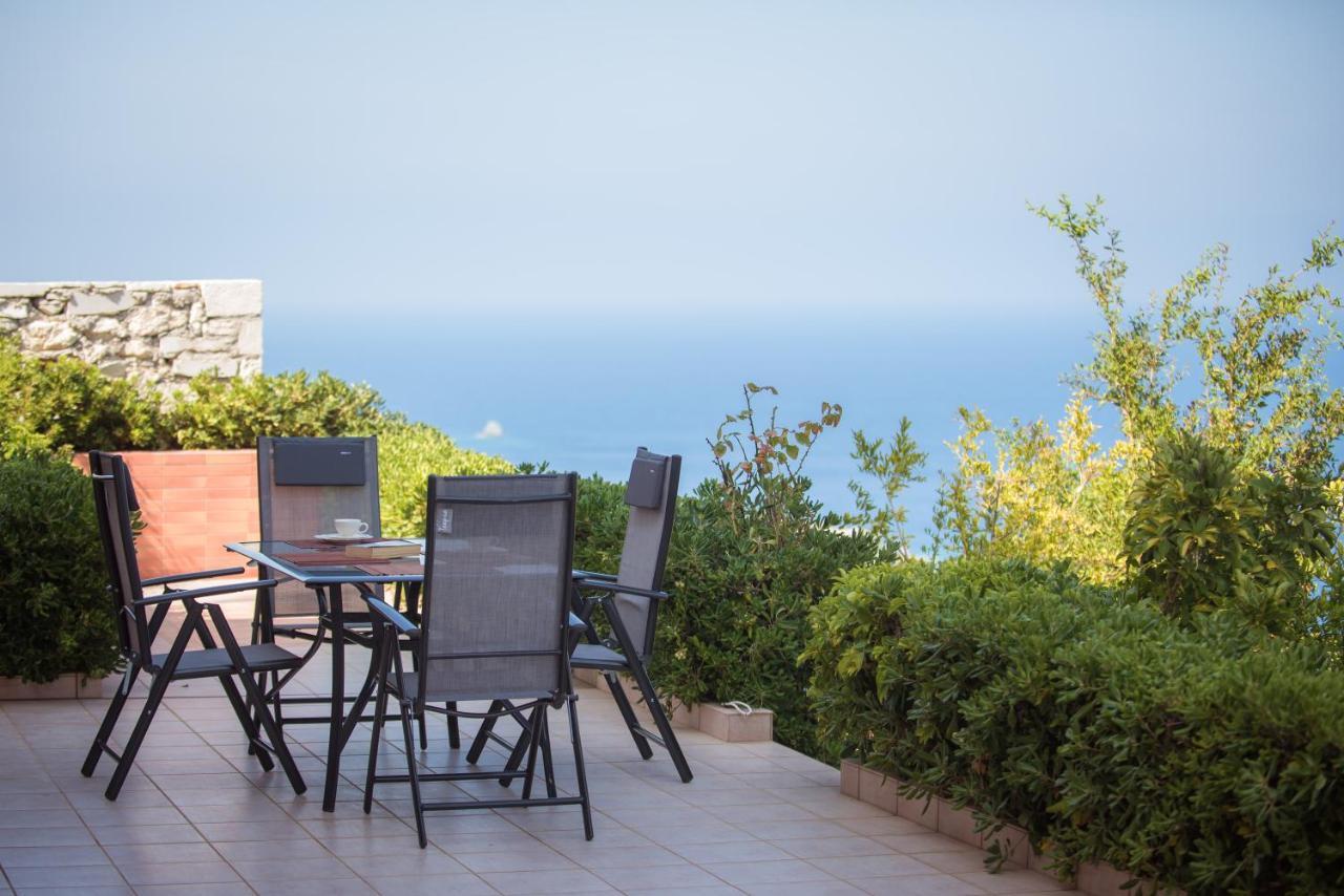 אגיה פלגיה קיתירה Fnk Apartments With Sea View מראה חיצוני תמונה